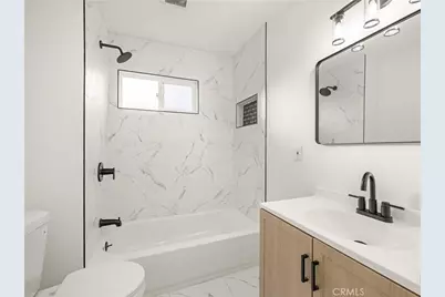 217 E 77th Street, Los Angeles, CA 90003 - Photo 61