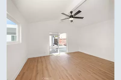 217 E 77th Street, Los Angeles, CA 90003 - Photo 33