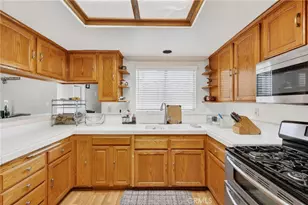 10939 Little Lake, Downey, CA 90241 - Photo 17