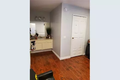 13540 Hubbard Street #10, Sylmar, CA 91342 - Photo 11