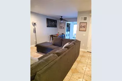 13540 Hubbard Street #10, Sylmar, CA 91342 - Photo 5