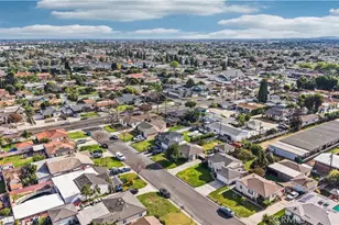 8264 Lankin, Downey, CA 90242 - Photo 39