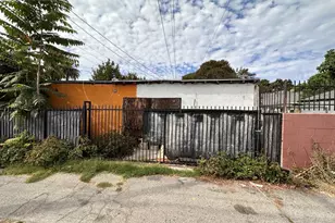 7700 McKinley, Los Angeles, CA 90001 - Photo 9