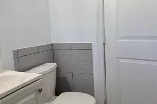 2412 W Raymond, Compton, CA 90220 - Photo 33