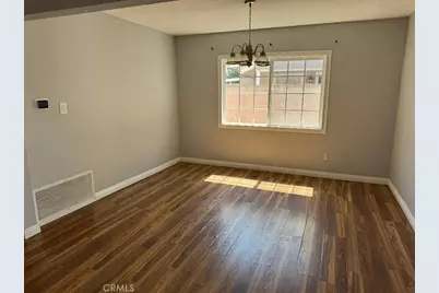 2412 W Raymond, Compton, CA 90220 - Photo 23