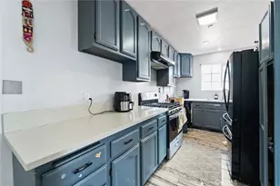 2412 W Raymond, Compton, CA 90220 - Photo 9