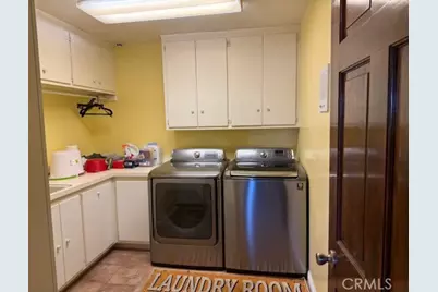 8560 Cherokee Drive, Downey, CA 90241 - Photo 17