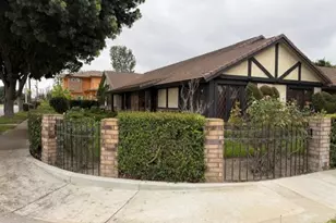 8560 Cherokee Dr, Downey, CA 90241 - Photo 3