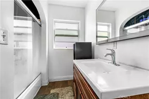 512 W 41st Pl, Los Angeles, CA 90037 - Photo 25