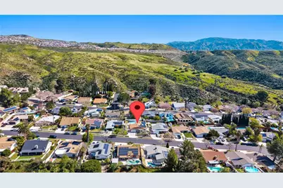 28140 Tambora Drive, Canyon Country, CA 91351 - Photo 9