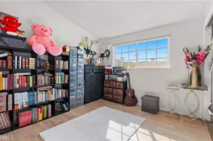 28140 Tambora Dr, Canyon Country, CA 91351 - Photo 25