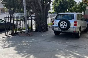 317 E 42nd Pl., Los Angeles, CA 90011 - Photo 3