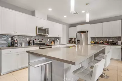 30375 Avenida Los Ninos, Cathedral City, CA 92234 - Photo 5