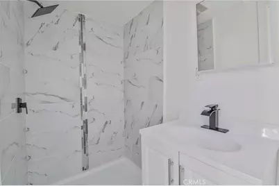 430 W 64th Street, Los Angeles, CA 90003 - Photo 23