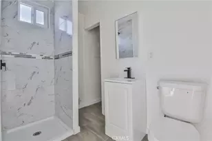 430 W 64th St, Los Angeles, CA 90003 - Photo 27