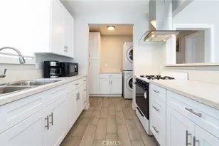 1241 W 89th St, Los Angeles, CA 90044 - Photo 9