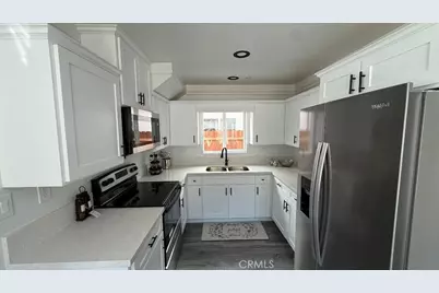 9412 Wilmington Avenue, Los Angeles, CA 90002 - Photo 5