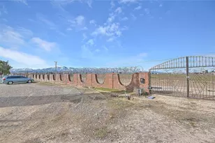 11077 Valle Vista Rd, Phelan, CA 92371 - Photo 9