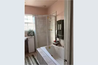 2401 W 78th Street, Inglewood, CA 90305 - Photo 3