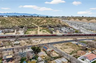 16516 E St, Victorville, CA 92395 - Photo 35