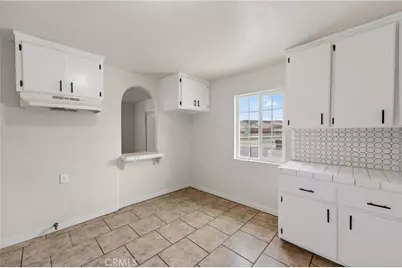 16516 E Street, Victorville, CA 92395 - Photo 13