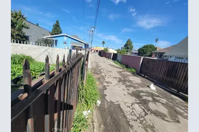 4010 Wall, Los Angeles, CA 90011 - Photo 11