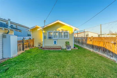 226 E 53rd Street, Long Beach, CA 90805 - Photo 27