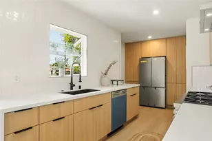 7358 Paso Robles Ave, Lake Balboa, CA 91406 - Photo 19