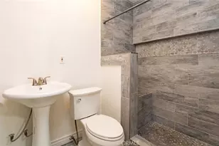 8995 Victoria Ave, South Gate, CA 90280 - Photo 19