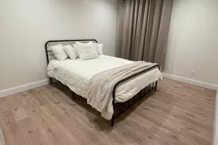 211 W Channel Islands, Port Hueneme, CA 93041 - Photo 5