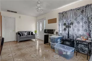 21931 Violeta Ave, Hawaiian Gardens, CA 90716 - Photo 9
