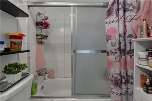 21931 Violeta Ave, Hawaiian Gardens, CA 90716 - Photo 29