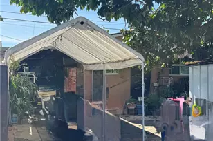 1140 W 66th, Los Angeles, CA 90044 - Photo 3