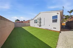 806 W 219th St, Torrance, CA 90502 - Photo 21