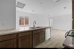 1413 Oregon, Bakersfield, CA 93305 - Photo 5