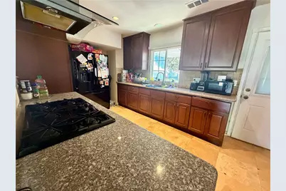 1016 W 51st, Los Angeles, CA 90037 - Photo 11