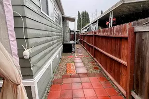 16600 Orange Ave, Paramount, CA 90723 - Photo 13