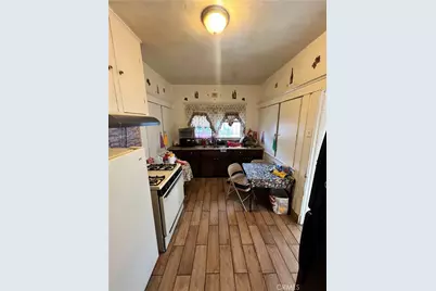 1826 W 46th St, Los Angeles, CA 90062 - Photo 11