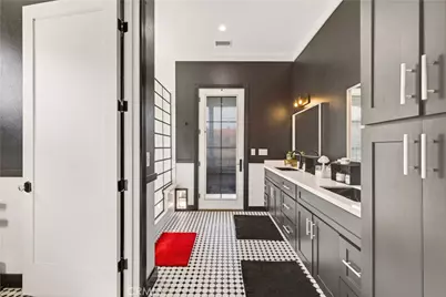 10901 Chestnut Street, Los Alamitos, CA 90720 - Photo 11