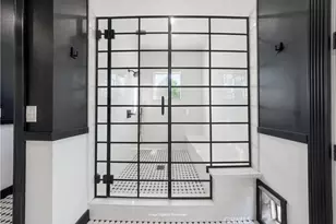 10901 Chestnut St, Los Alamitos, CA 90720 - Photo 15