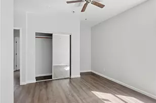 6915 Bonsallo, Los Angeles, CA 90044 - Photo 25