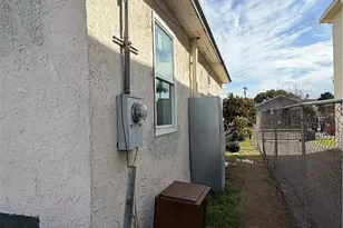 6915 Bonsallo, Los Angeles, CA 90044 - Photo 5