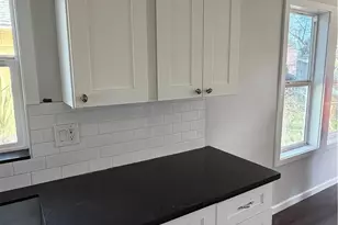 6915 Bonsallo, Los Angeles, CA 90044 - Photo 9