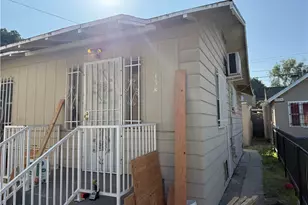 138 E 60th St, Los Angeles, CA 90003 - Photo 3