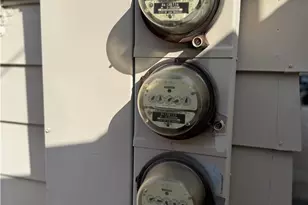 138 E 60th St, Los Angeles, CA 90003 - Photo 37