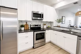 20191 Cape Coral Ln, Huntington Beach, CA 92646 - Photo 3