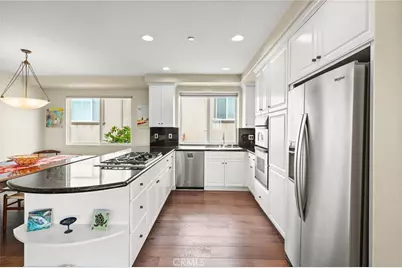 710 11th Street, Hermosa Beach, CA 90254 - Photo 17