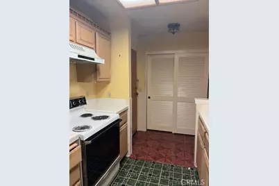 11410 Dolan Ave Unit 319, Downey, CA 90241 - Photo 15