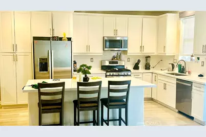 10260 Torrey Court, Hesperia, CA 92345 - Photo 9