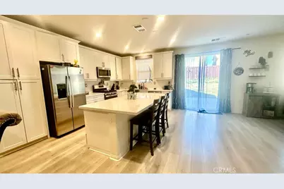 10260 Torrey Court, Hesperia, CA 92345 - Photo 5